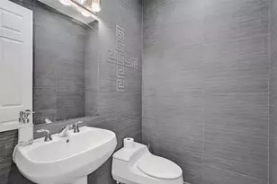 1251 Hayes, Hollywood, FL 33019 - Photo 6