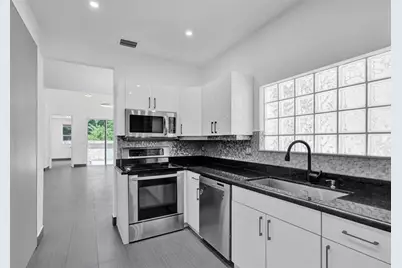 1251  Hayes, Hollywood, FL 33019 - Photo 32