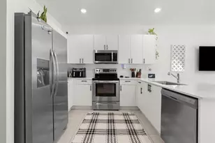 20350 NW 6th Pl, Miami, FL 33169 - Photo 6