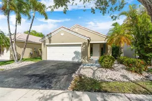 1525 Salerno Cir, Weston, FL 33327 - Photo 14