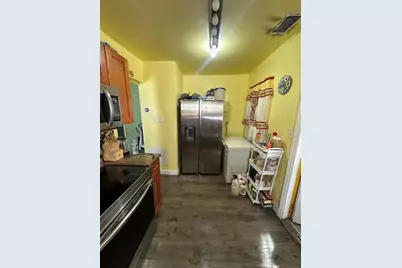 4133 NW 22nd Ct, Miami, FL 33142 - Photo 4