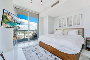 851 NE 1st Ave, Miami, FL 33132 - Photo 12