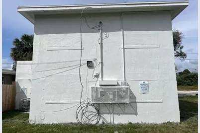 614 N Tamarind Ave, West Palm Beach, FL 33401 - Photo 4