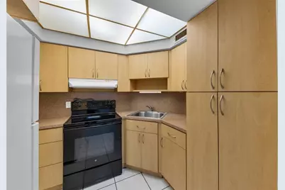 2151 NE 42nd Ct, Unit #230, Lighthouse Point, FL 33064 - Photo 22