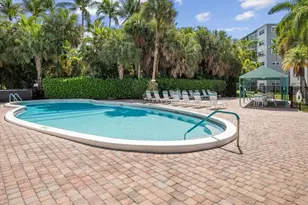 1000 NE 14th Ave, Hallandale Beach, FL 33009 - Photo 46