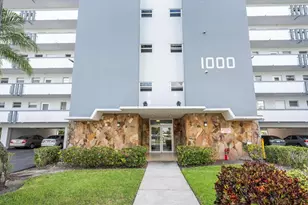1000 NE 14th Ave, Hallandale Beach, FL 33009 - Photo 4