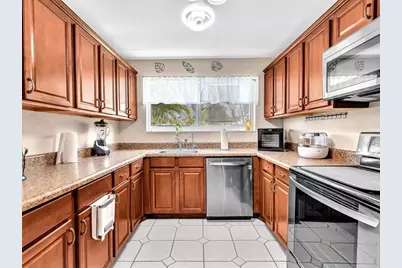 4201 NW 73rd Ave, Lauderhill, FL 33319 - Photo 10