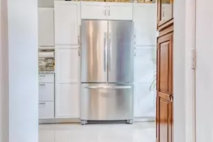 8751 Chevy Chase Dr, Boca Raton, FL 33433 - Photo 6