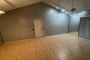 3083 N Oakland Forest Dr, Oakland Park, FL 33309 - Photo 4