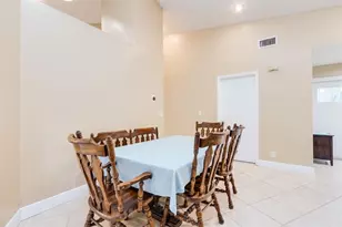 1020 SW 149th Ln, Sunrise, FL 33326 - Photo 10