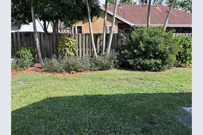 1020 SW 149th Ln, Sunrise, FL 33326 - Photo 42