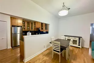 12078 NW 11th St, Pembroke Pines, FL 33026 - Photo 4