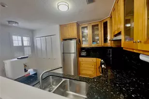 12078 NW 11th St, Pembroke Pines, FL 33026 - Photo 8