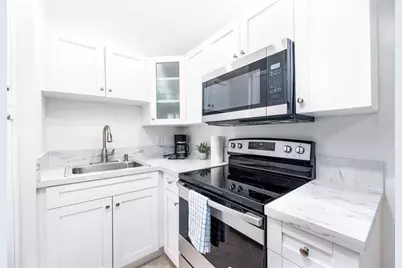 805 NE 23rd Dr, Unit #3, Wilton Manors, FL 33305 - Photo 2