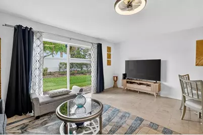 22120  Majestic Woods Way, Boca Raton, FL 33428 - Photo 8