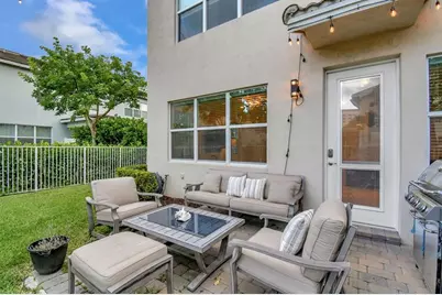 1105  Banyan Dr, Hollywood, FL 33021 - Photo 42