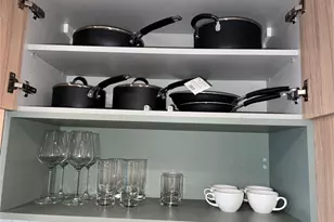 159 NE 6th St, Miami, FL 33132 - Photo 18