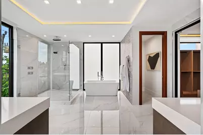 2000  Harbourview Dr, Fort Lauderdale, FL 33316 - Photo 28