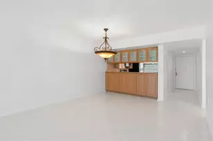 6061 Balboa Cir, Boca Raton, FL 33433 - Photo 10