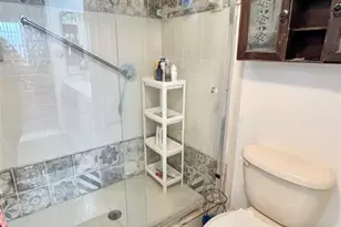 10842 W Clairmont Cir, Tamarac, FL 33321 - Photo 16