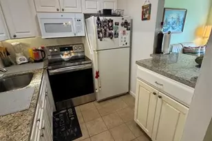 61 Camden C, West Palm Beach, FL 33417 - Photo 6