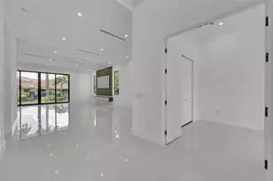 656 NW 21st St, Wilton Manors, FL 33311 - Photo 2