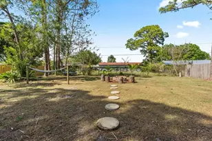 581 NW Cornell Ave, Port Saint Lucie, FL 34983 - Photo 2