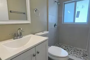 712 NW 17th Ave, Fort Lauderdale, FL 33311 - Photo 16