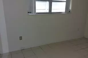 1011 NW 45th Ct, Fort Lauderdale, FL 33309 - Photo 6