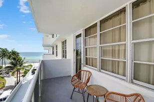 3725 S Ocean Dr, Hollywood, FL 33019 - Photo 2