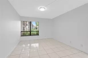 2355 SW 15th St, Deerfield Beach, FL 33442 - Photo 10