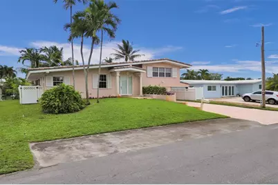 2542  Marathon Ln, Fort Lauderdale, FL 33312 - Photo 2