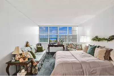 1100  Saint Charles Pl, Unit #612, Pembroke Pines, FL 33026 - Photo 32