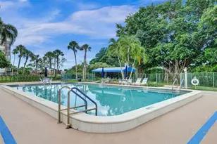 1100 St Charles Pl, Pembroke Pines, FL 33026 - Photo 56