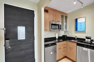 2670 E Sunrise Blvd, Fort Lauderdale, FL 33304 - Photo 10