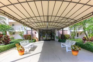2651 S Course Dr, Pompano Beach, FL 33069 - Photo 2