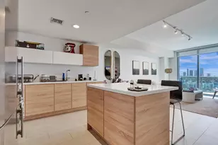 16385 Biscayne Blvd, North Miami Beach, FL 33160 - Photo 16