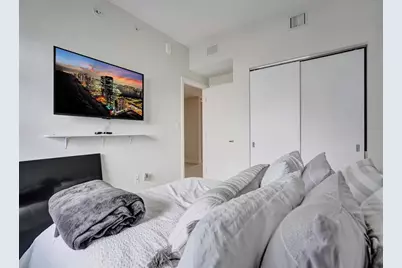 16385  Biscayne Blvd, Unit #1518, North Miami Beach, FL 33160 - Photo 20