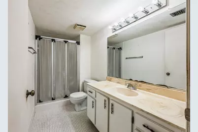 7210  Lake Circle Dr, Unit #106, Margate, FL 33063 - Photo 16