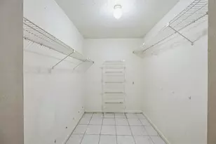 7210 Lake Cir Dr, Margate, FL 33063 - Photo 22