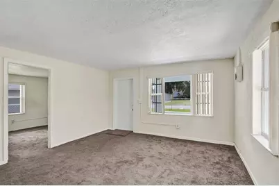 2055 NW 8th St, Pompano Beach, FL 33069 - Photo 4