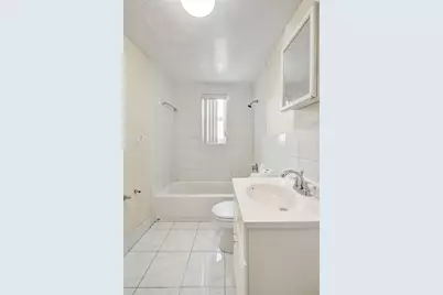 2055 NW 8th St, Pompano Beach, FL 33069 - Photo 8