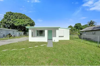 2055 NW 8th St, Pompano Beach, FL 33069 - Photo 1