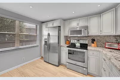 3203  Portofino Pt, Unit #B3, Coconut Creek, FL 33066 - Photo 16