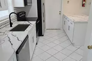 6380 NW 25th Ct, Sunrise, FL 33313 - Photo 12