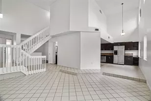 1013 SW 112th Ter, Pembroke Pines, FL 33025 - Photo 8