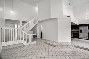 1013 SW 112th Ter, Pembroke Pines, FL 33025 - Photo 10