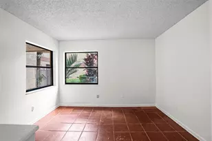 1013 SW 112th Ter, Pembroke Pines, FL 33025 - Photo 12