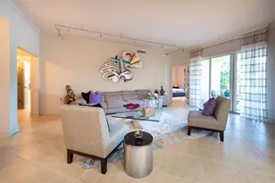 16102 Emerald Estates Dr Unit, Weston, FL 33331 - Photo 10
