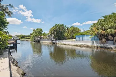 1789 NE 35th St, Oakland Park, FL 33334 - Photo 20